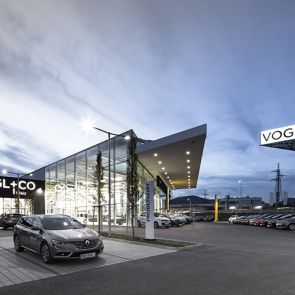 autohaus <br>vogl + co - planconsort ztgmbh architekten + ingenieure